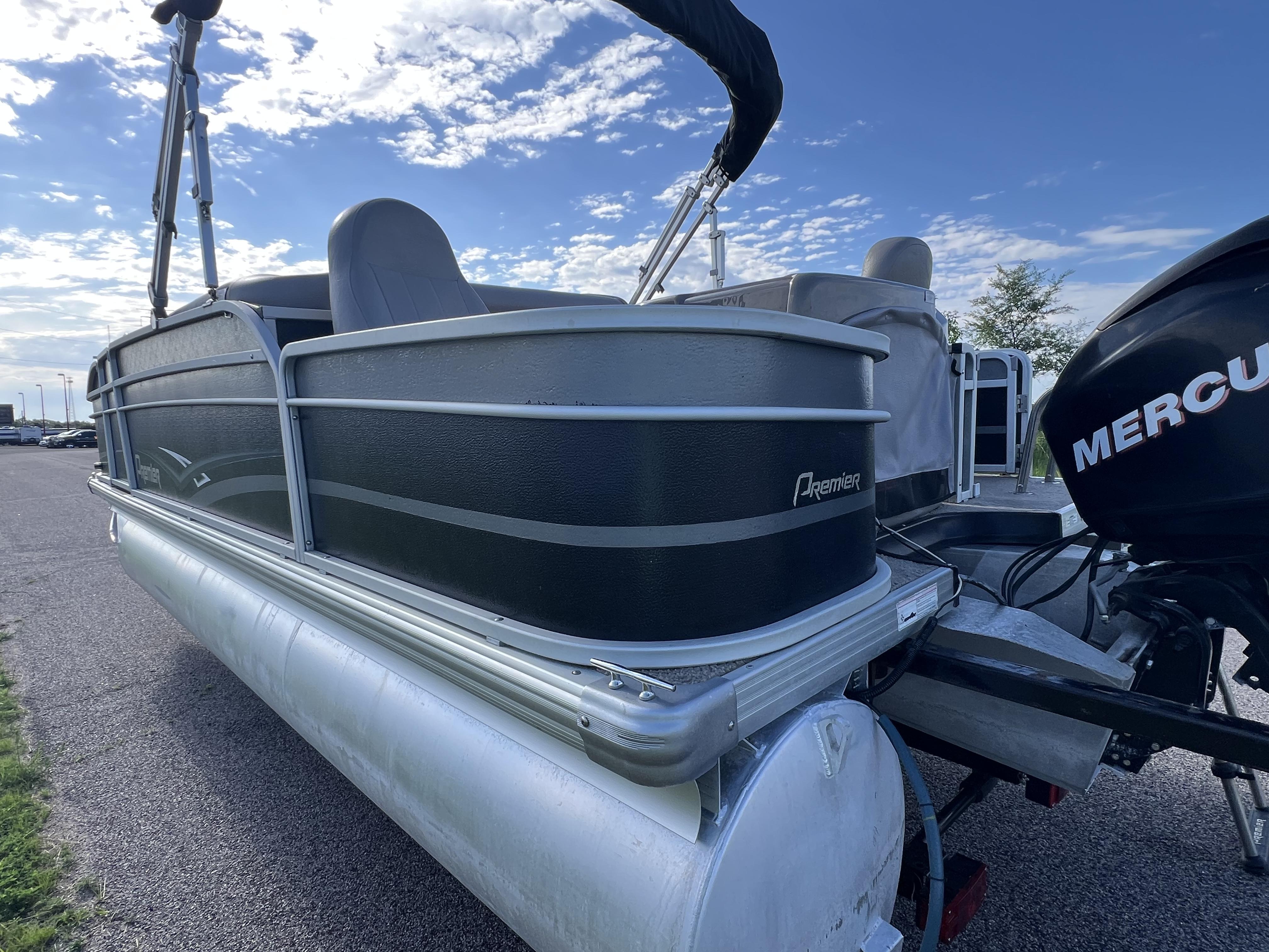 2012 PREMIER 201 EXPLORER - Image 7