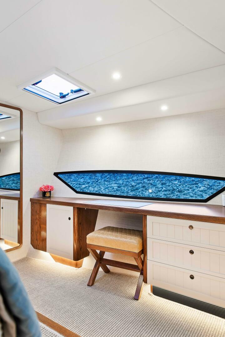 2021 Valder Yachts Power Cat - Image 17