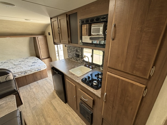 2018 Gulf Stream Ameri-Lite Super-Lite 198BH - Image 22