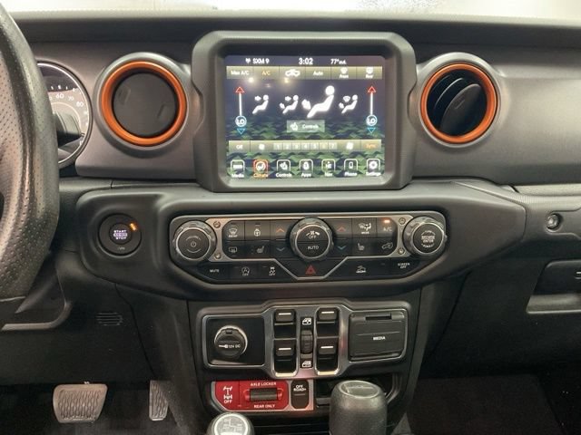 2022 Jeep Gladiator Crew Cab Mojave 4WD - Image 23