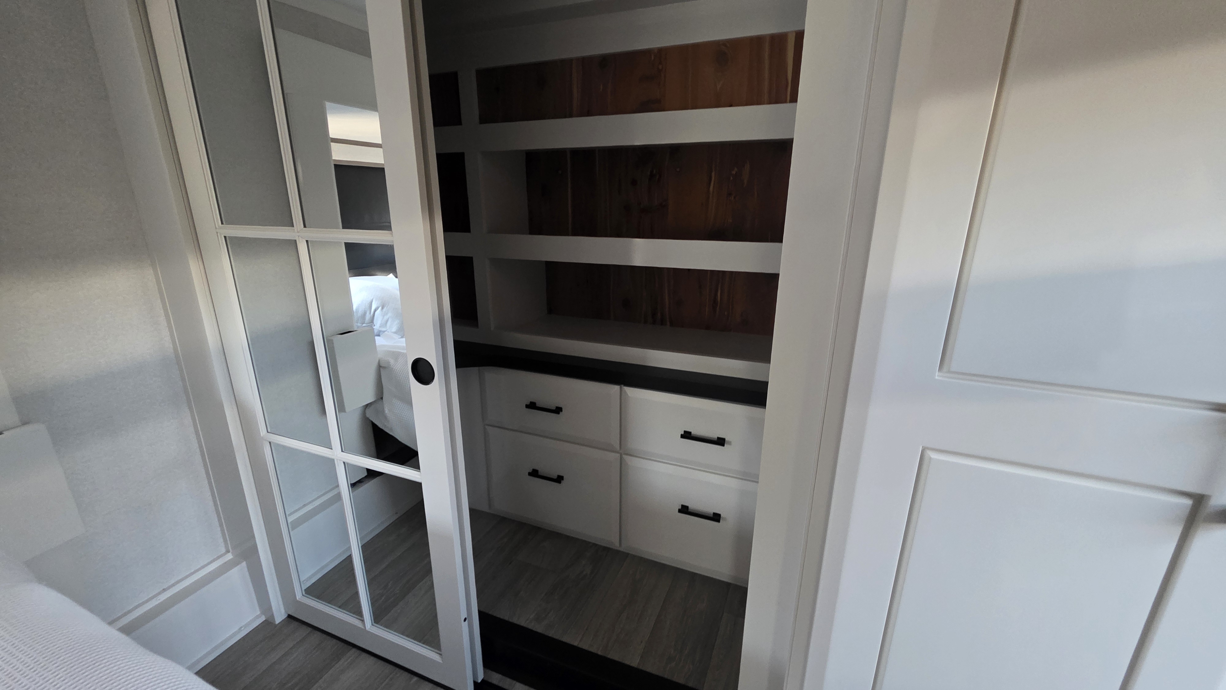 2027 JAYCO PINNACLE 32RLTS - Image 21