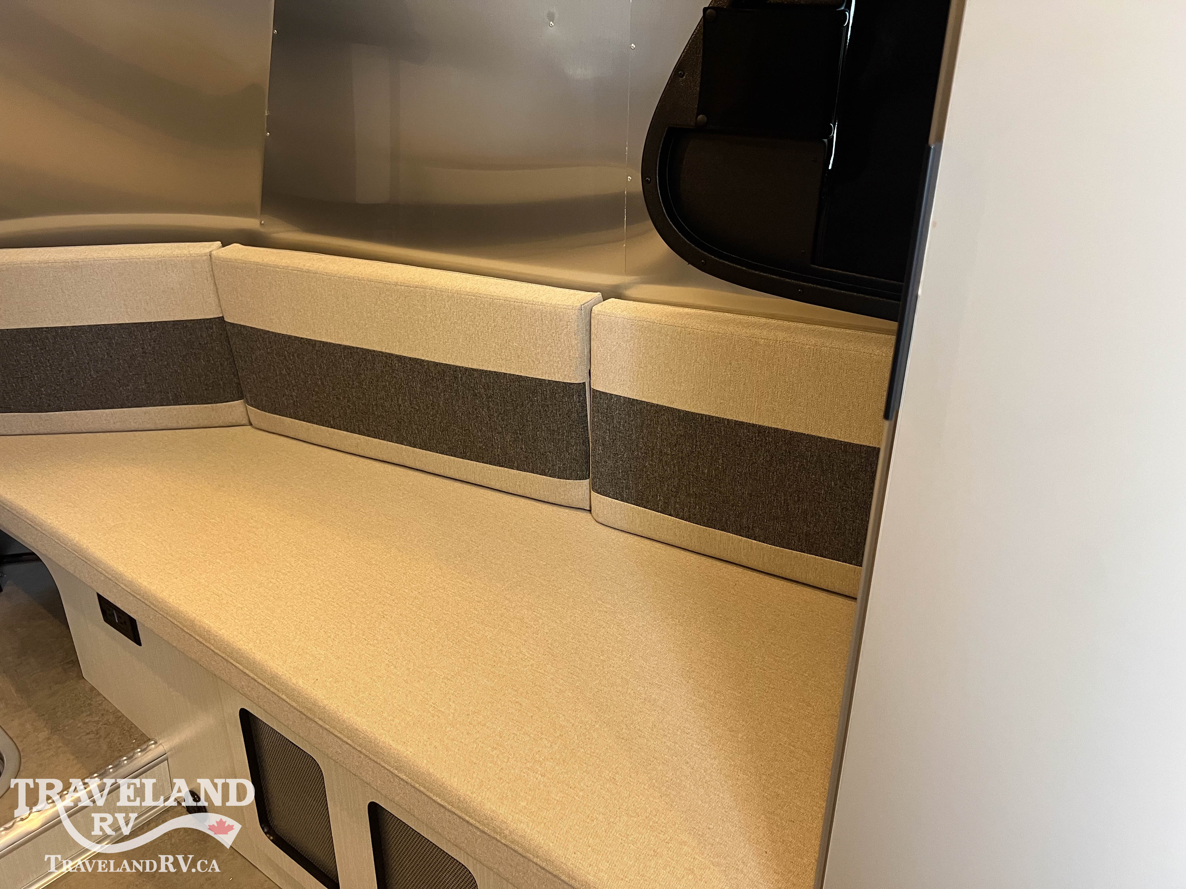 2027 AIRSTREAM 20XE BASECAMP - Image 25
