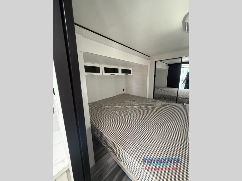 2026 JAYCO 290RKS - Image 11