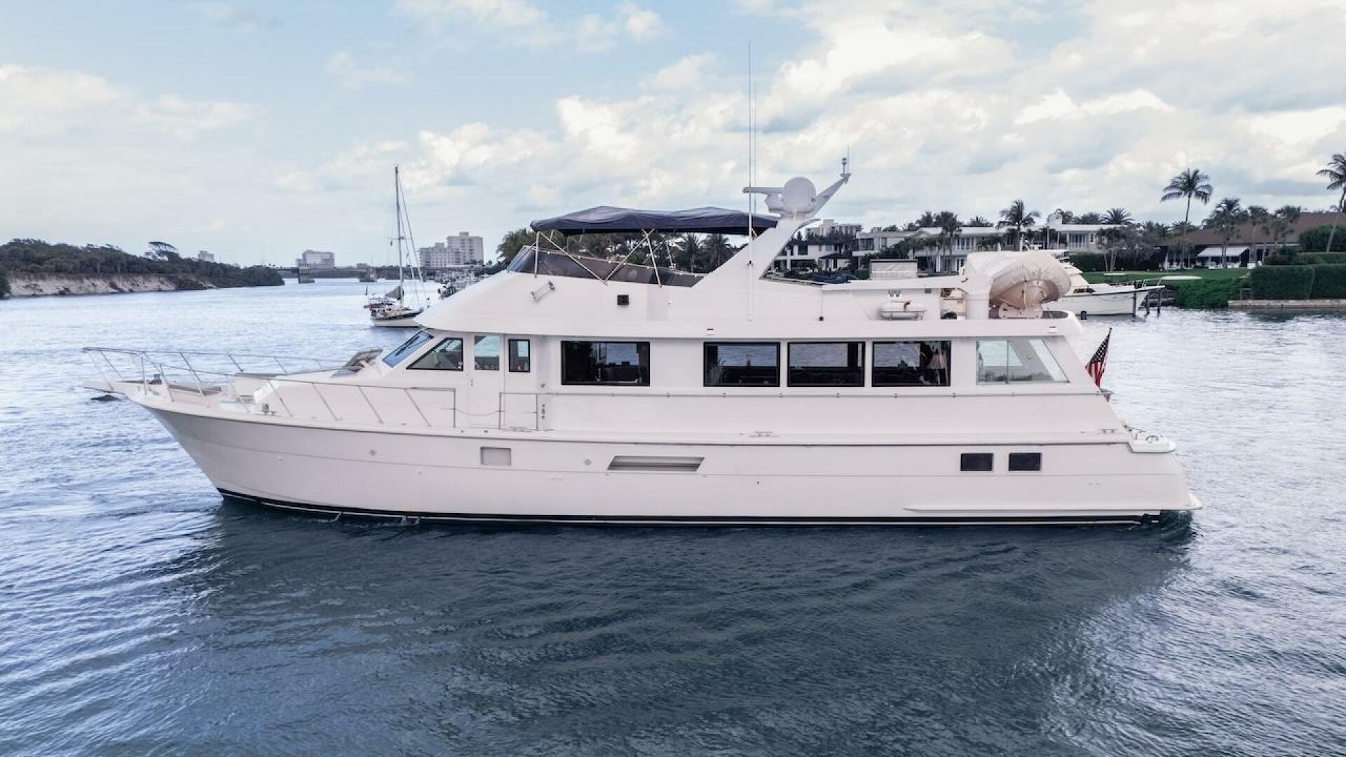1998 Hatteras Sport Deck - Image 12