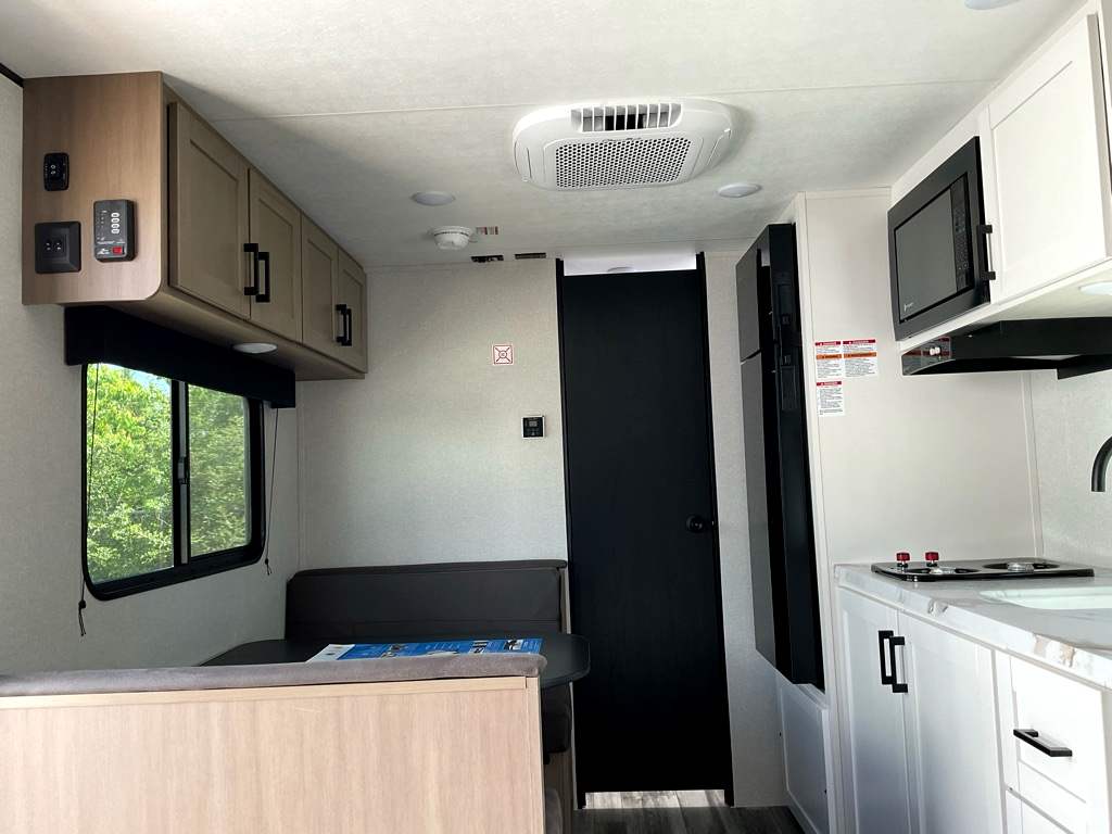 2026 JAYCO Jay Flight SLX 175 FQ - Image 7