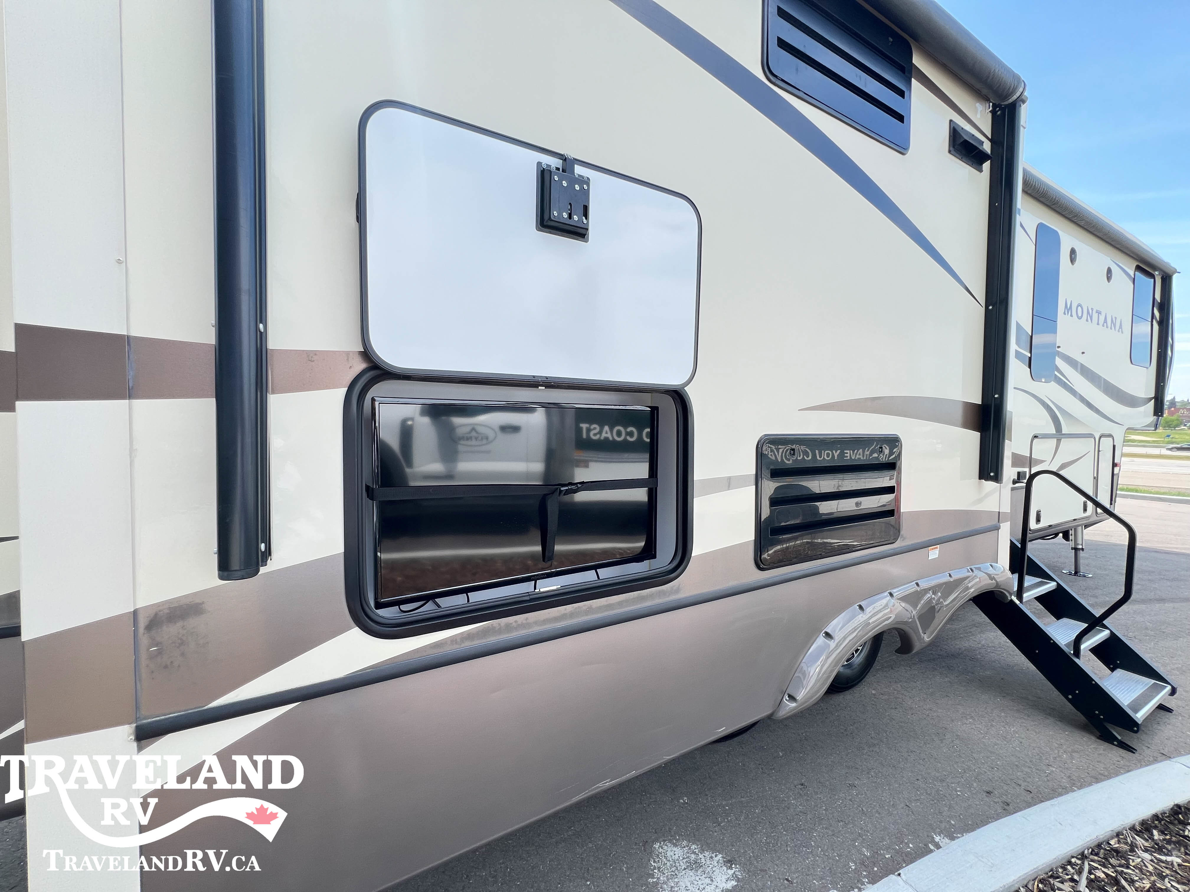 2018 KEYSTONE MONTANA 3160RL LEGACY EDITION - Image 4