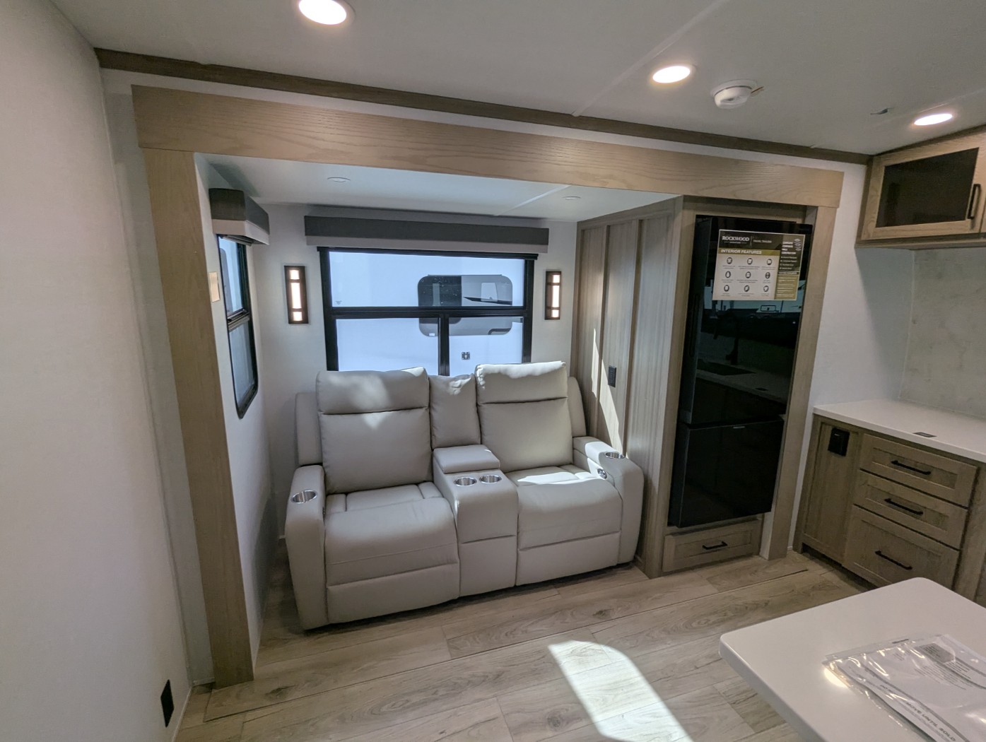 2026 Forest River Rockwood Signature 8263MBR - Image 9