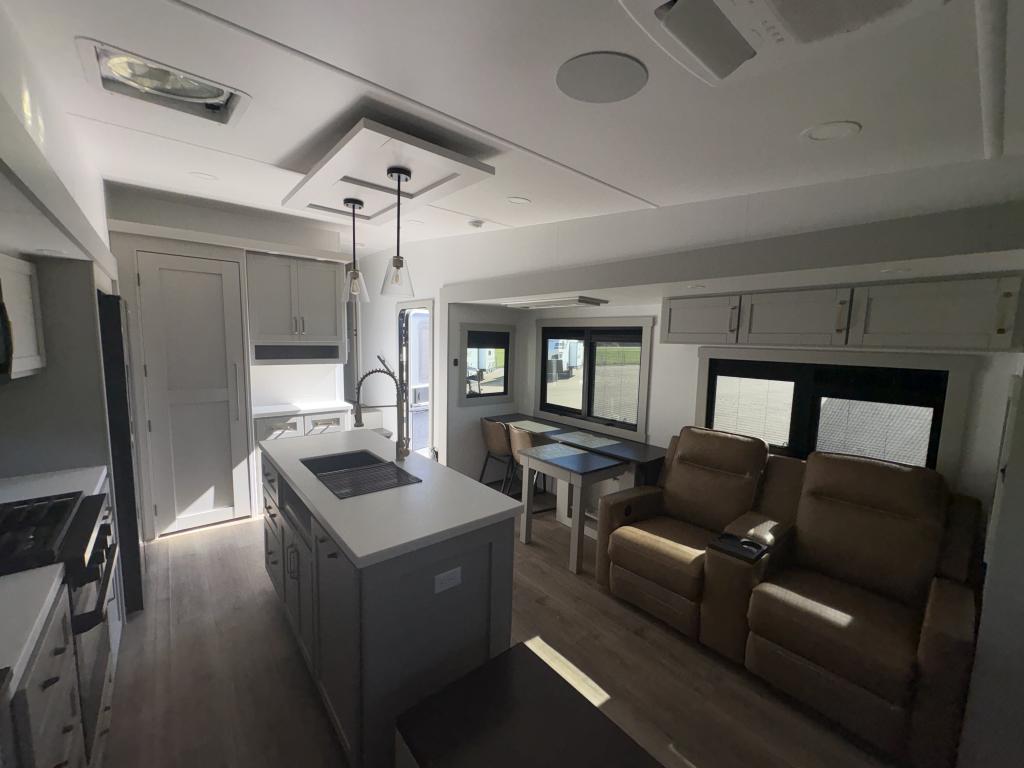 2026 BRINKLEY MODEL Z 3100 - Image 15