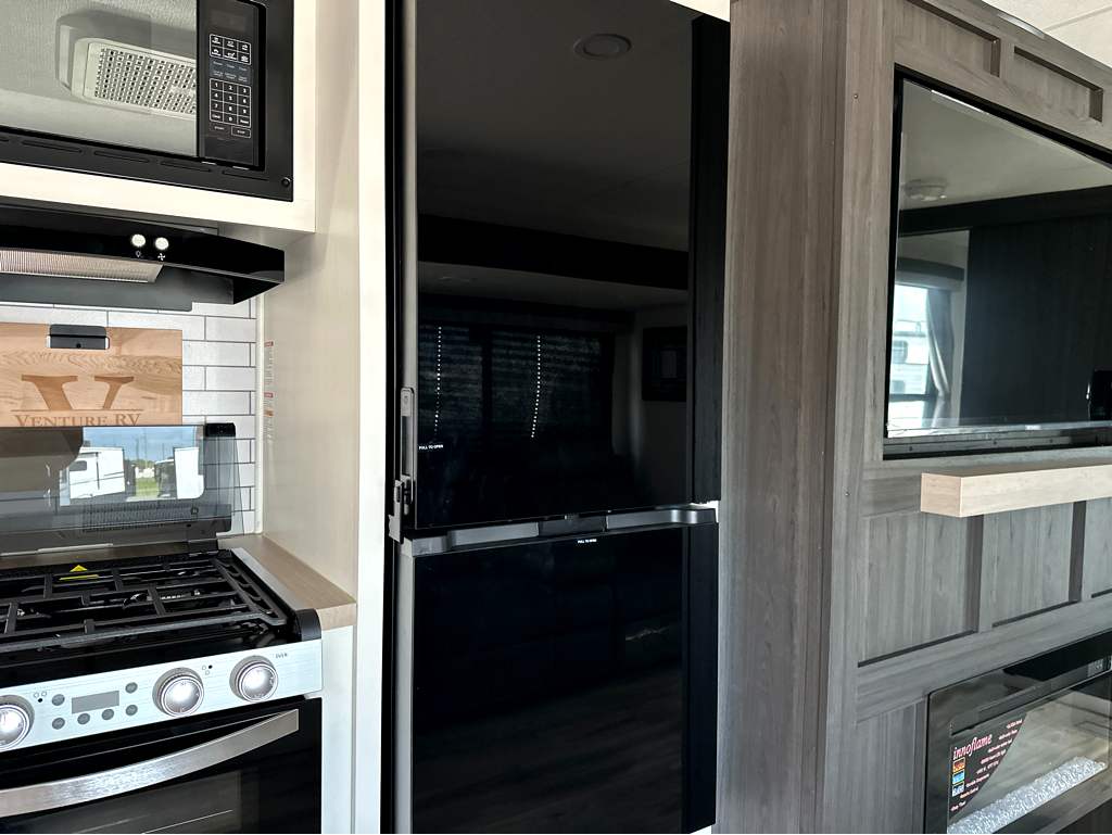 2027 VENTURE RV SIENNA 311VDB - Image 16