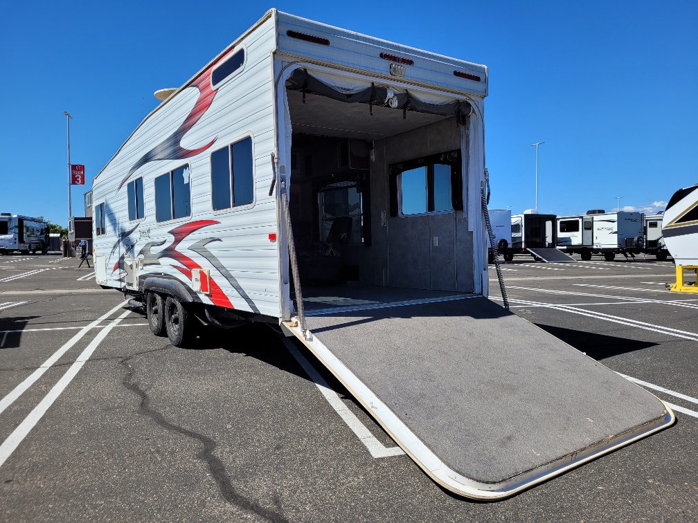 2008 Weekend Warrior 2500FS - Image 2