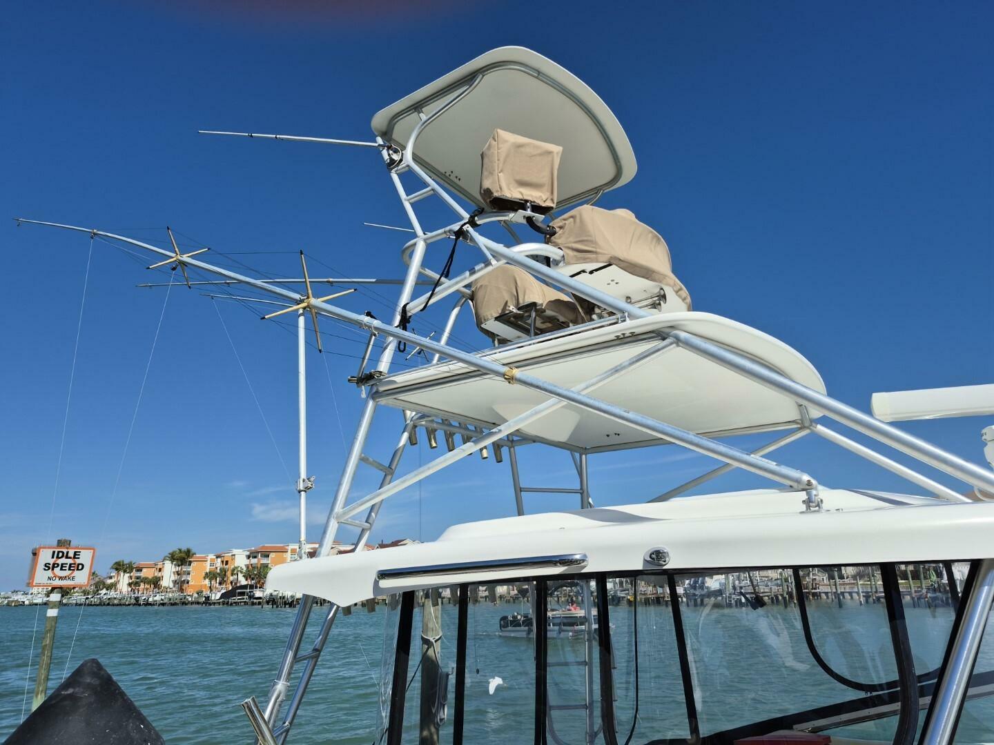 2004 Riviera 4000 Offshore - Image 5