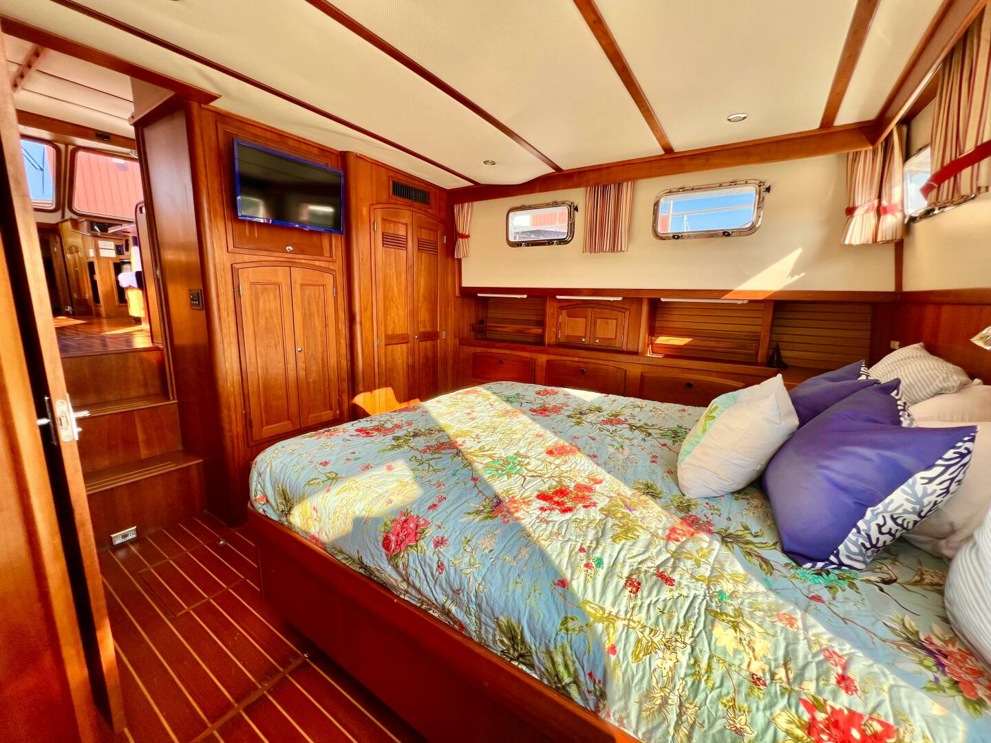2001 Sabre Sabreline 47 Base - Image 4