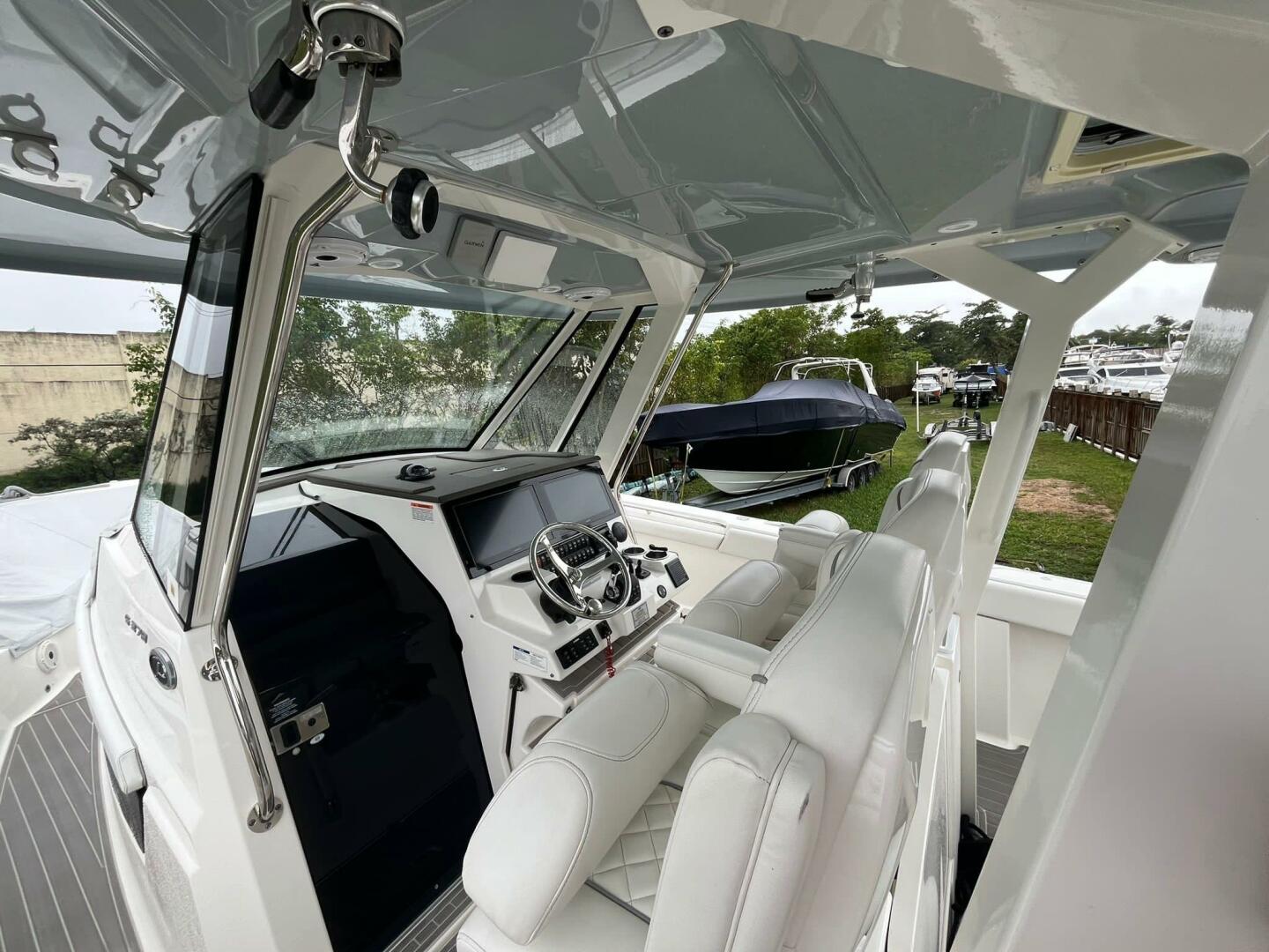 2021 Pursuit S378 - Image 12
