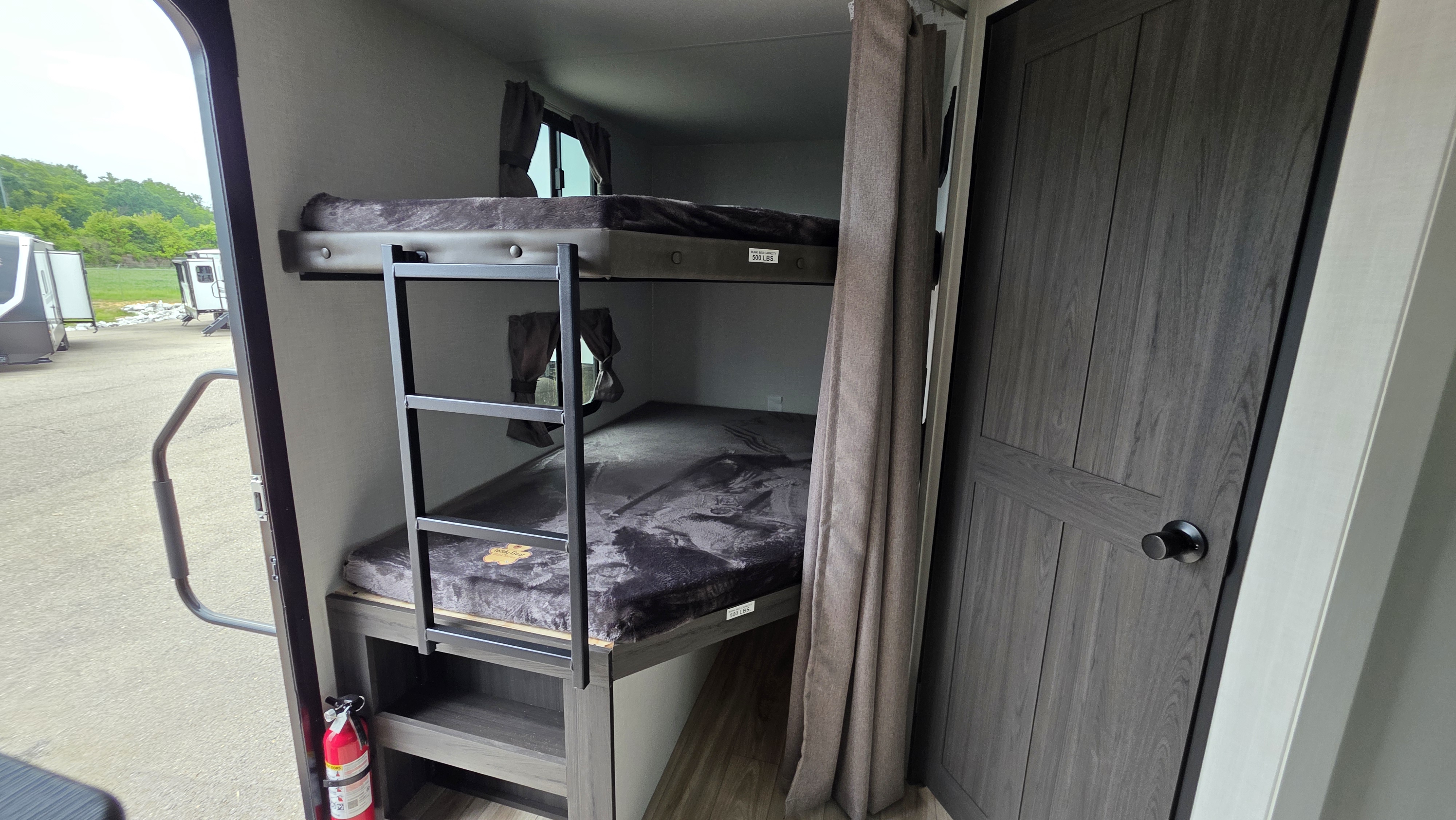 2027 VENTURE RV STRATUS 281VBH - Image 19