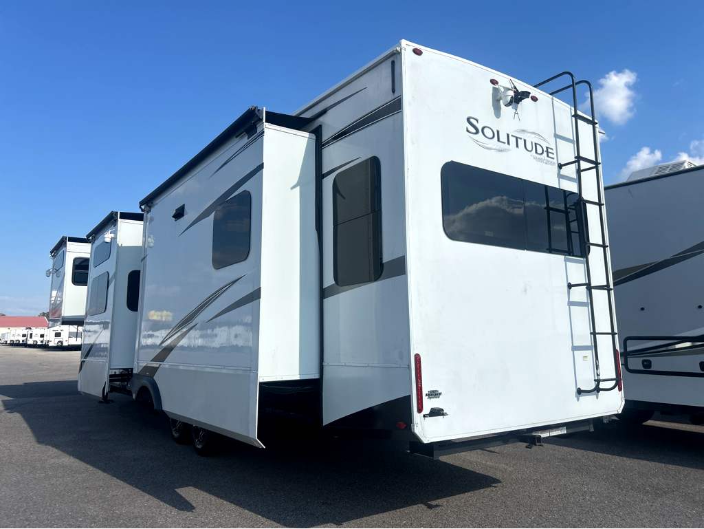 2023 GRAND DESIGN SOLITUDE 378MBS - Image 3