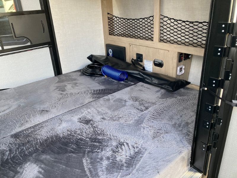 2026 Ember RV E-Series 12RK - Image 10