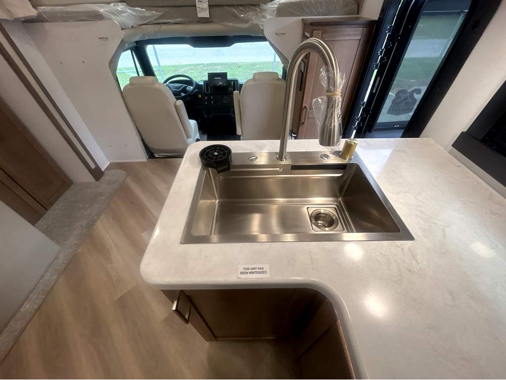 2026 ENTEGRA COACH ACCOLADE 37K - Image 25