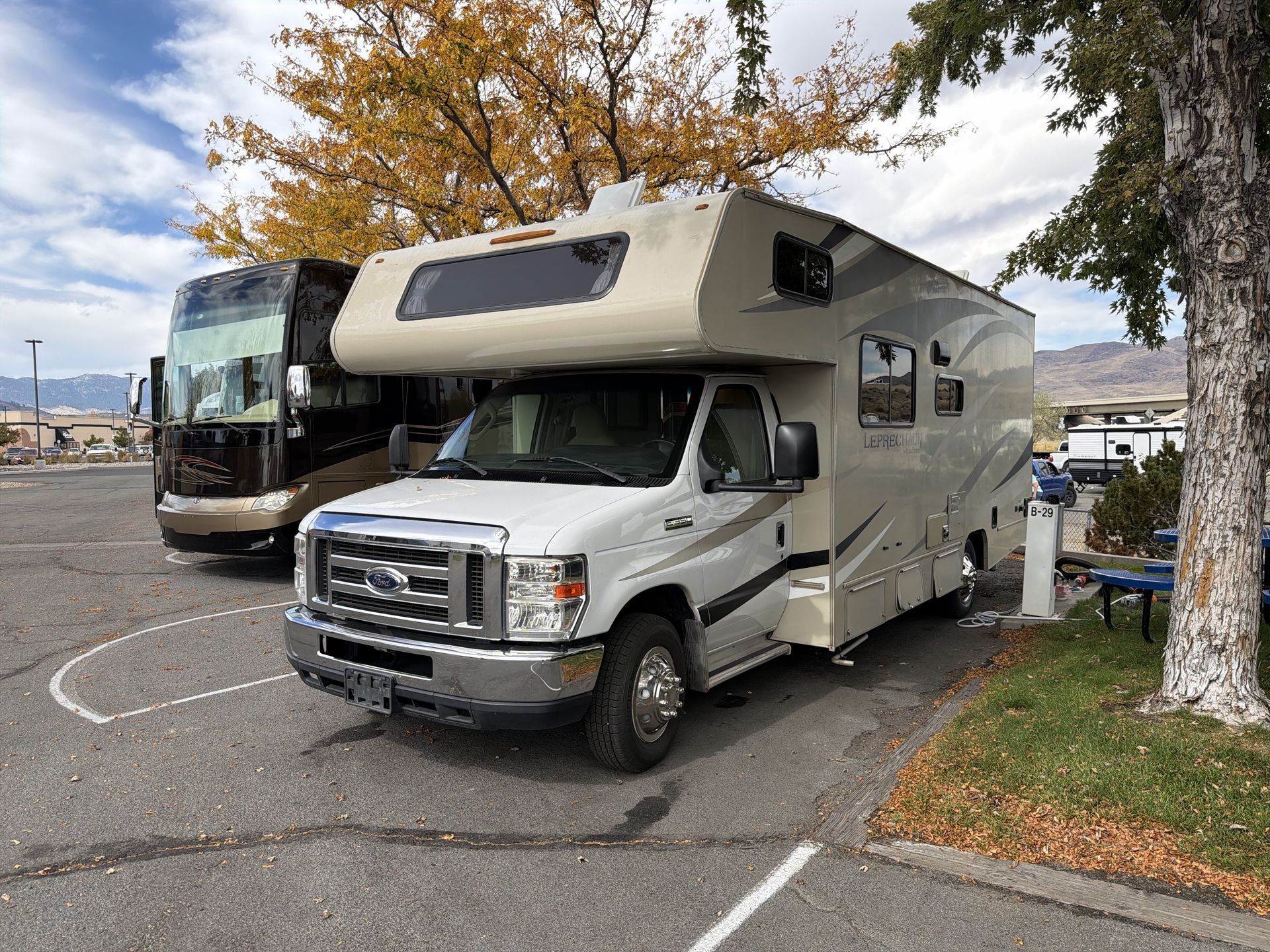 2019 Coachmen Leprechaun 230CB - Image 3