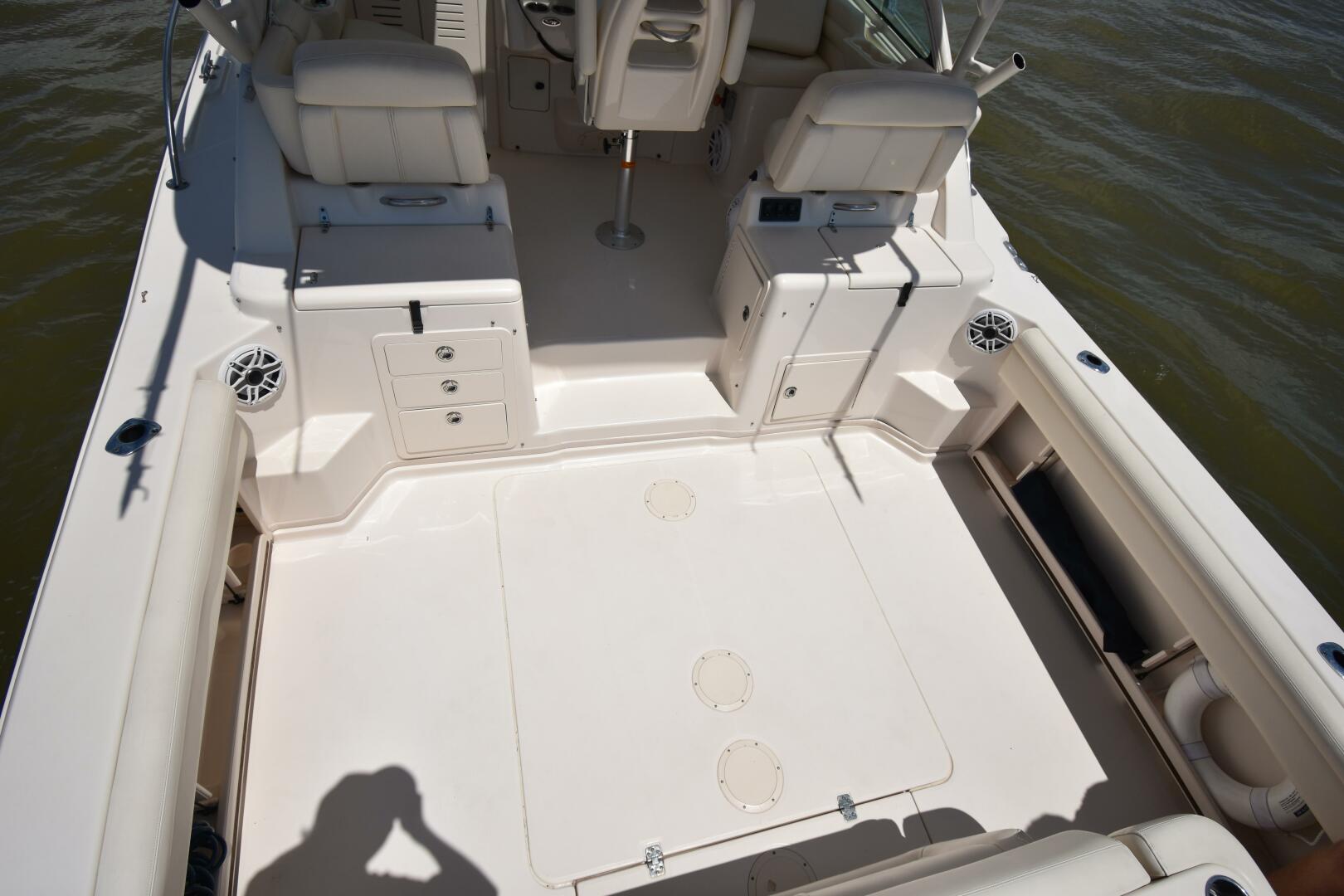 2016 Grady-White 330 Express - Image 35