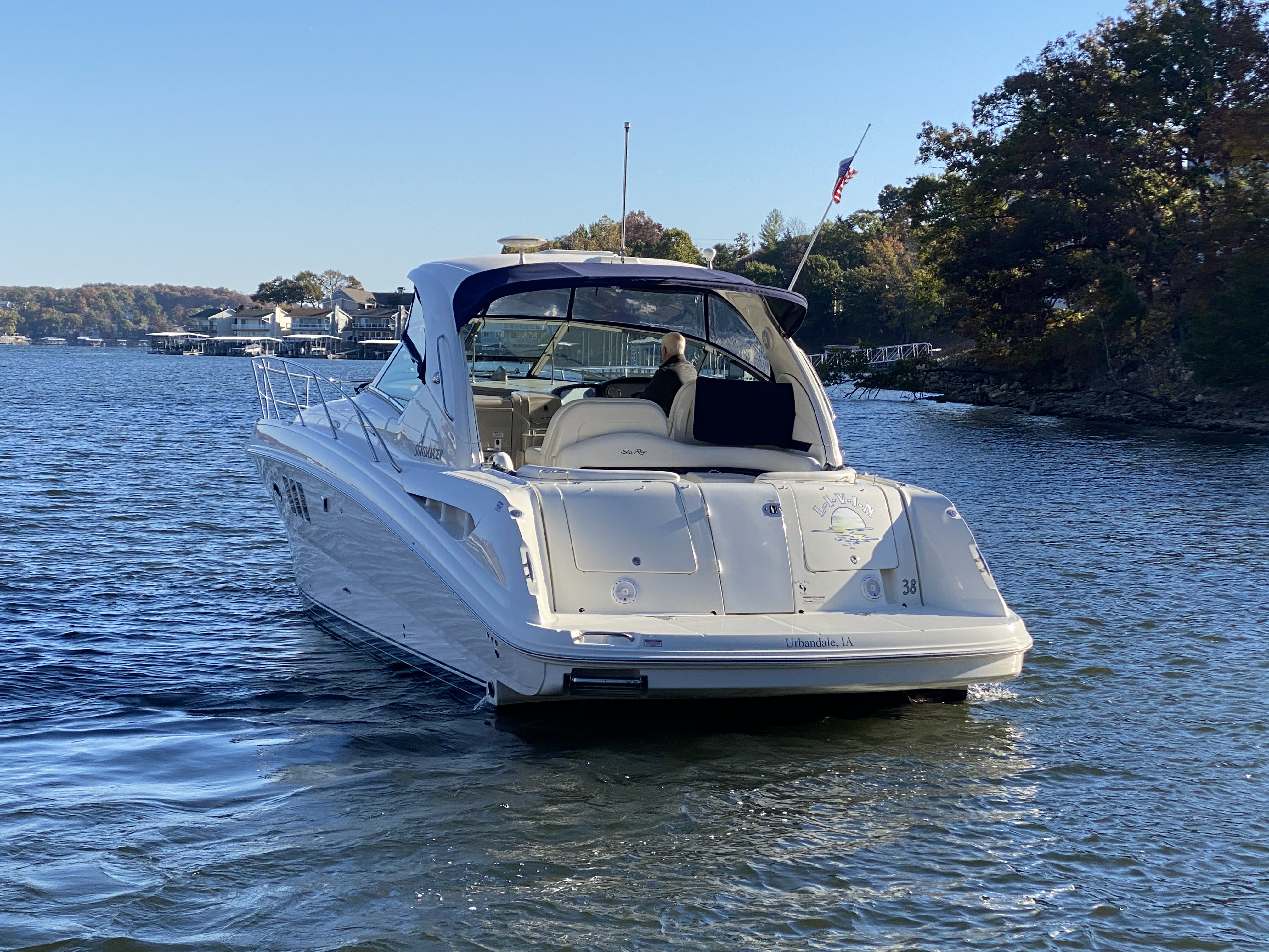 2006 Sea Ray 38 Sundancer - Image 9