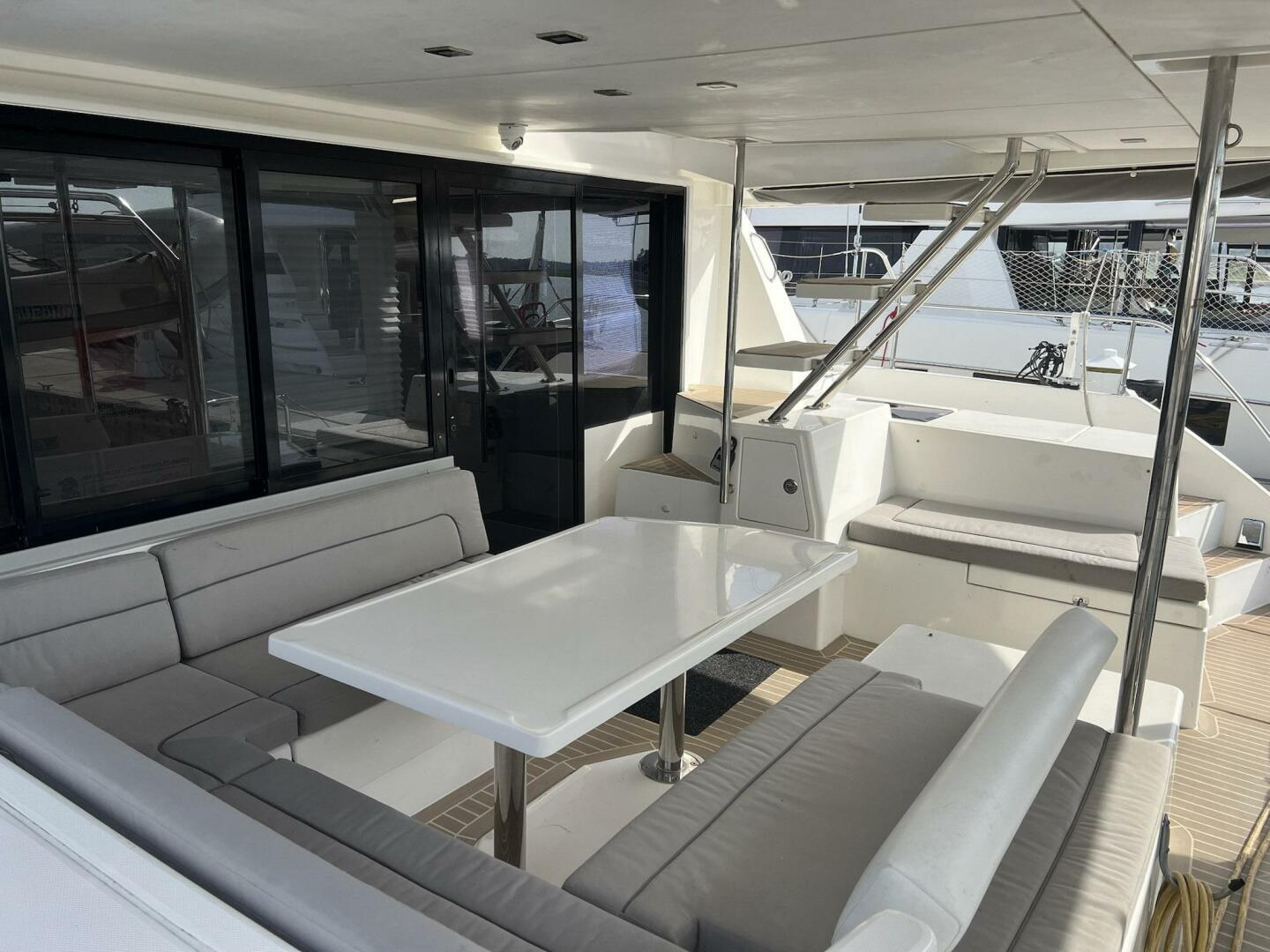 2018 Leopard 43 Powercat - Image 13