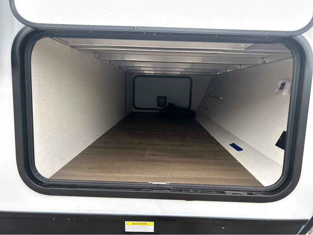 2027 VENTURE RV STRATUS 231VRK - Image 7