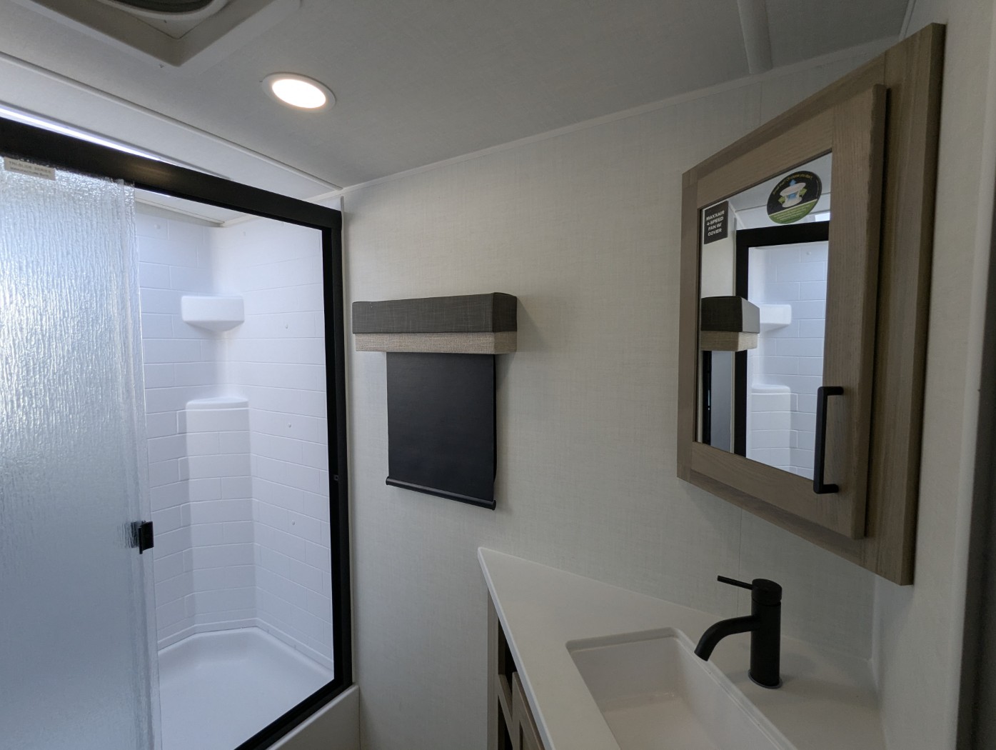 2027 Forest River Rockwood Ultra Lite 2706BH - Image 18