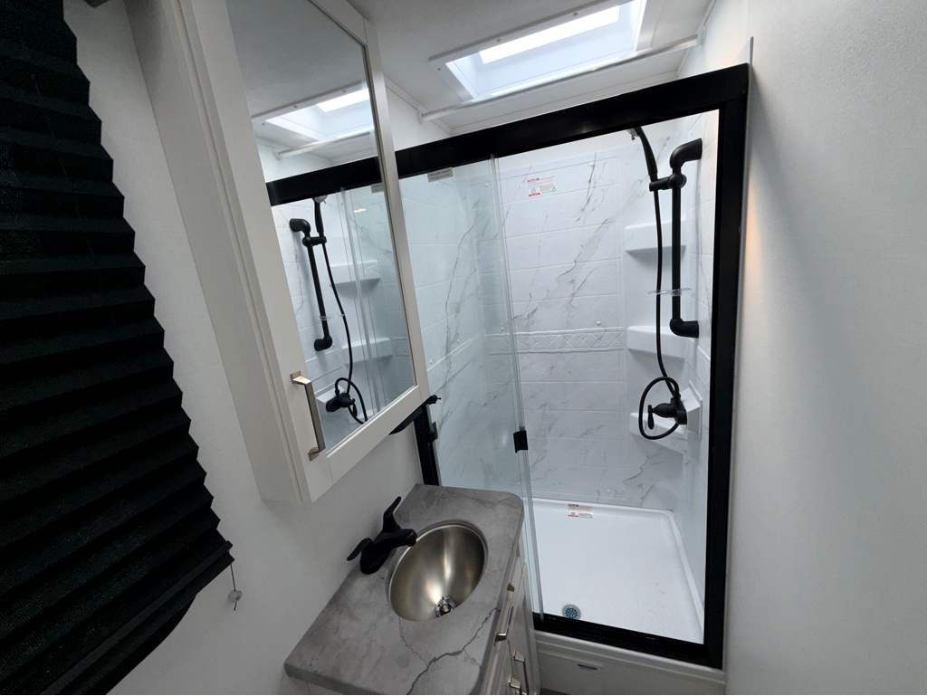 2027 ENTEGRA COACH ODYSSEY 24B - Image 30