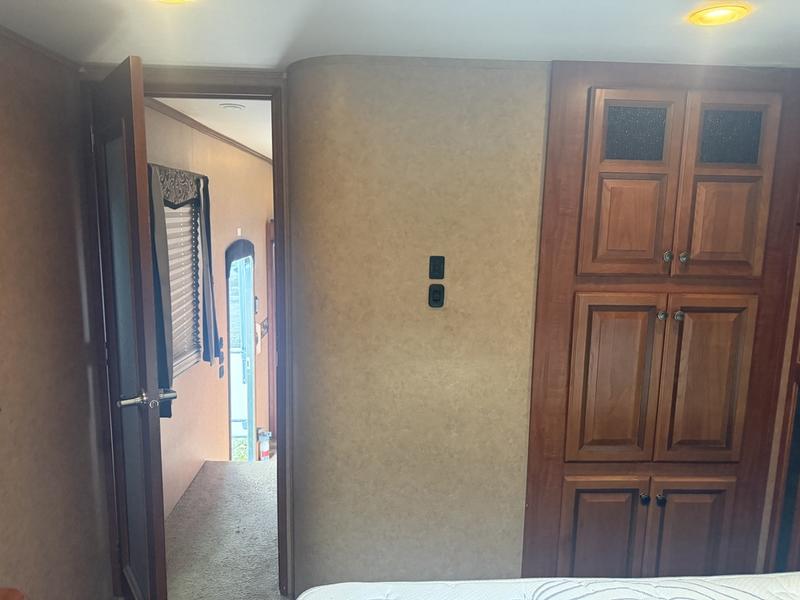 2013 Jayco 361 REQS - Image 11