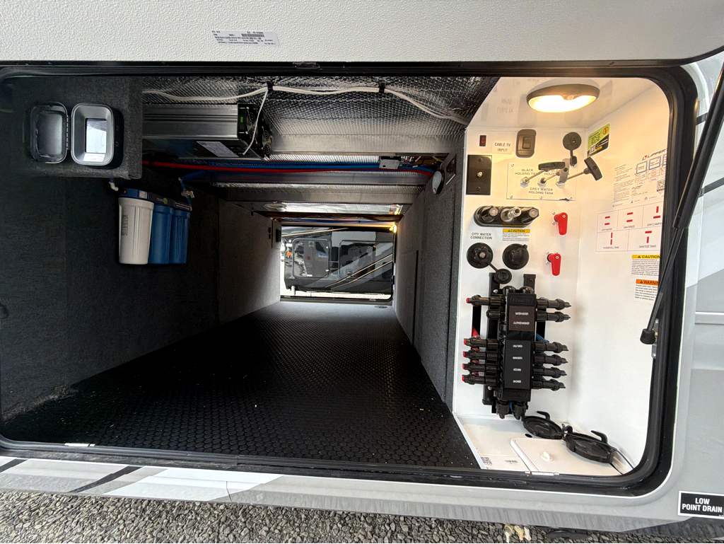 2027 JAYCO PINNACLE 38FBRK - Image 15