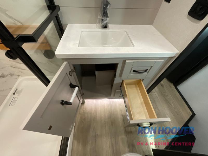 2026 JAYCO NORTHPOINT 395DSDB - Image 49