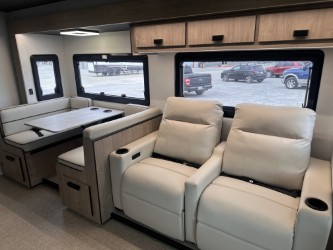 2027 GRAND DESIGN LINEAGE SERIESE 30DC - Image 19