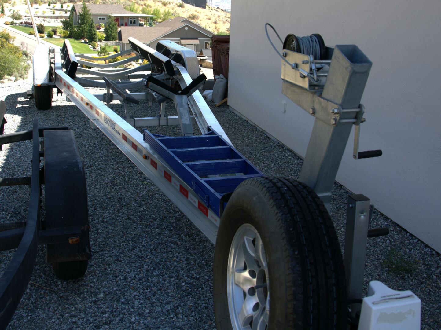 2005 Cobalt 343 - Image 64