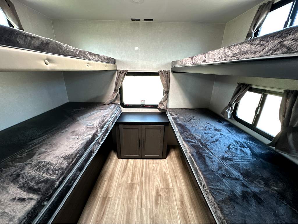 2027 VENTURE RV STRATUS 291VQB - Image 25