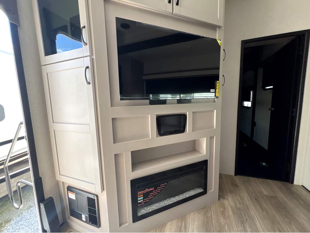2026 JAYCO SEISMIC 359 - Image 8
