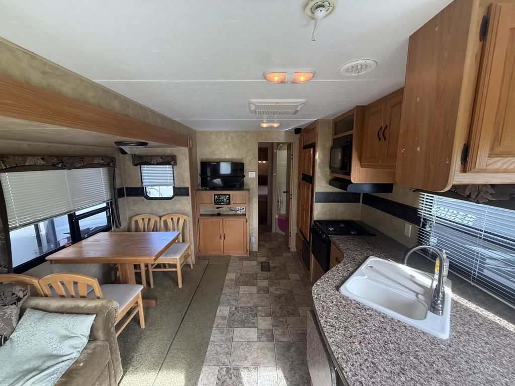 2006 Hornet 29rls - Image 5