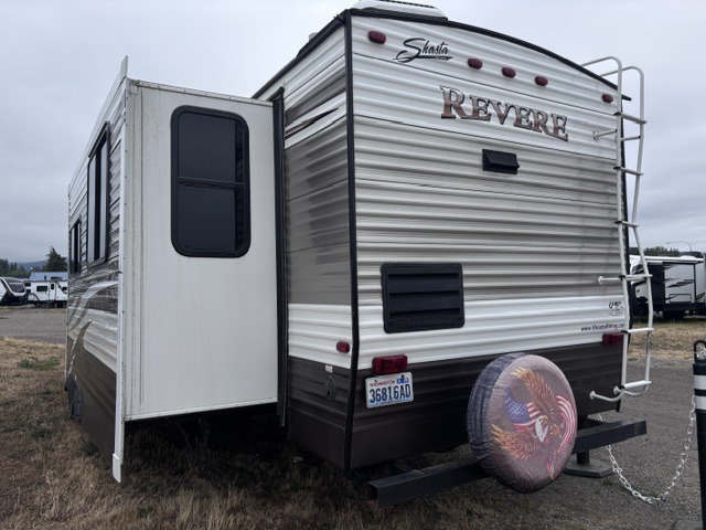 2015 Shasta Revere 29RK - Image 3