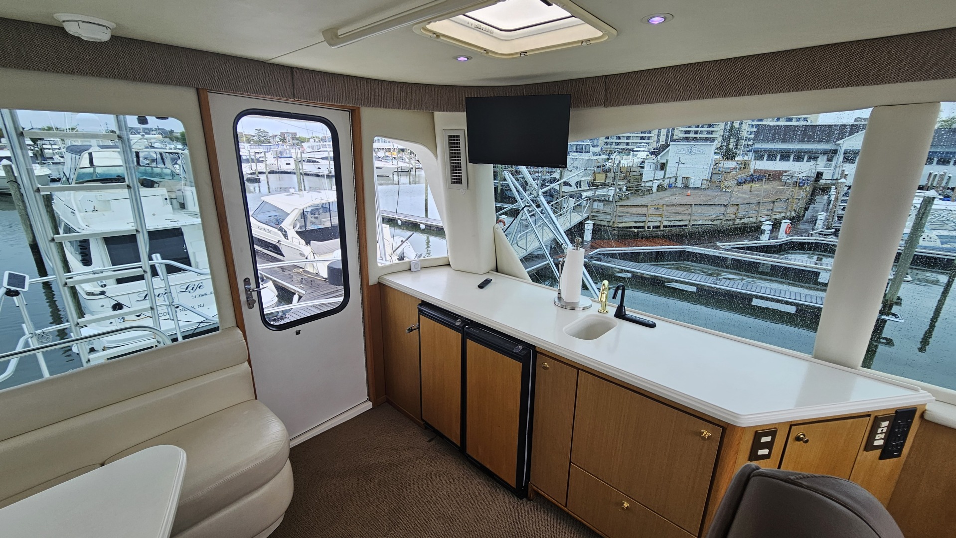 2000 Ocean Yachts 70 SUPER SPORT - Image 29