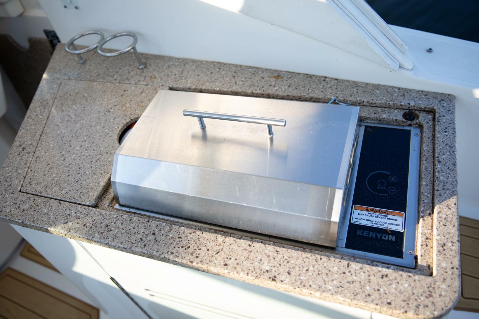 2016 Sea Ray Sundancer 350 - Image 61