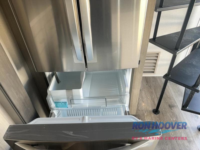 2025 COACHMEN CATALINA 42CONDO - Image 12