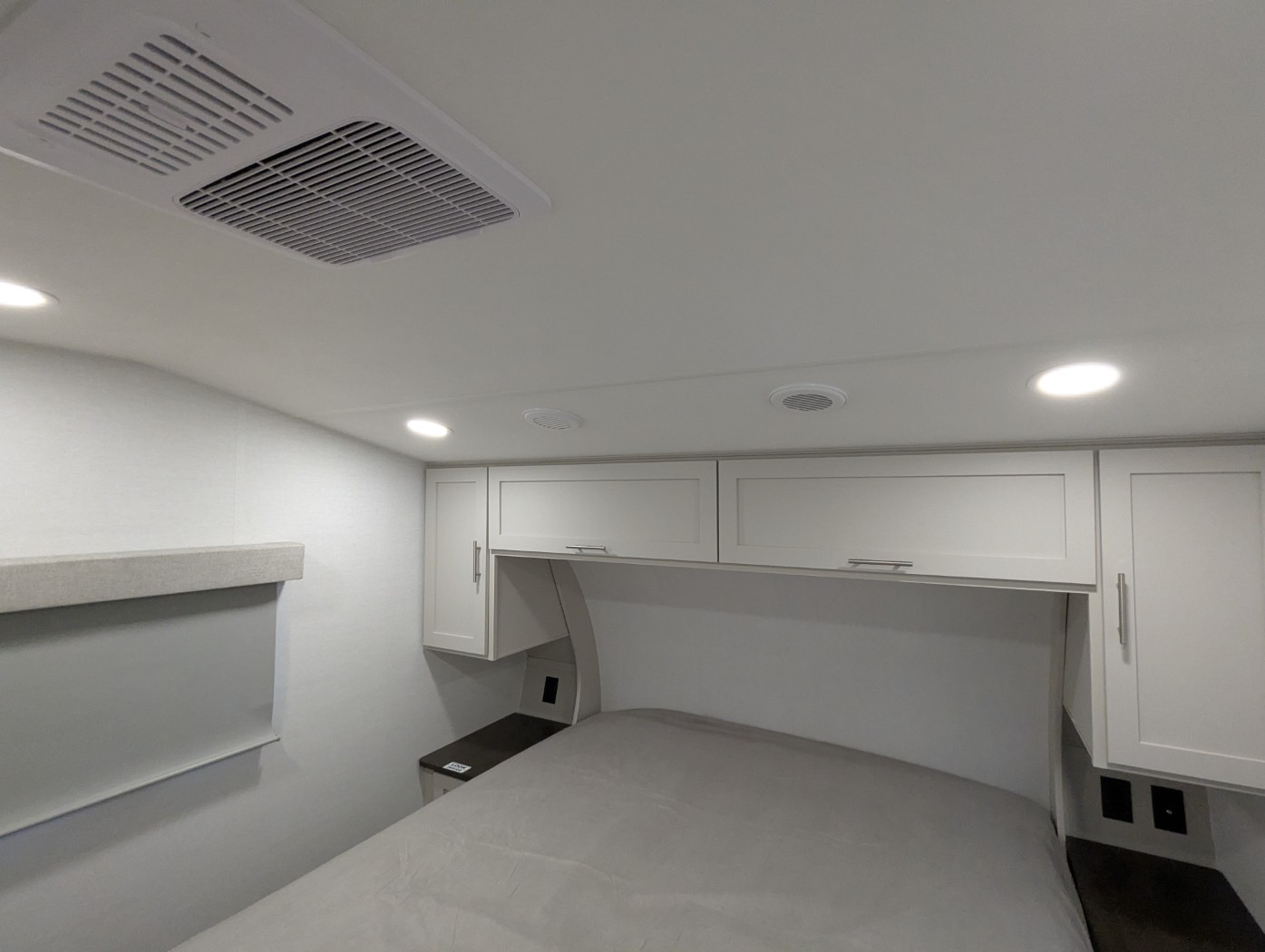 2027 Alliance RV Avenue 30BH - Image 19