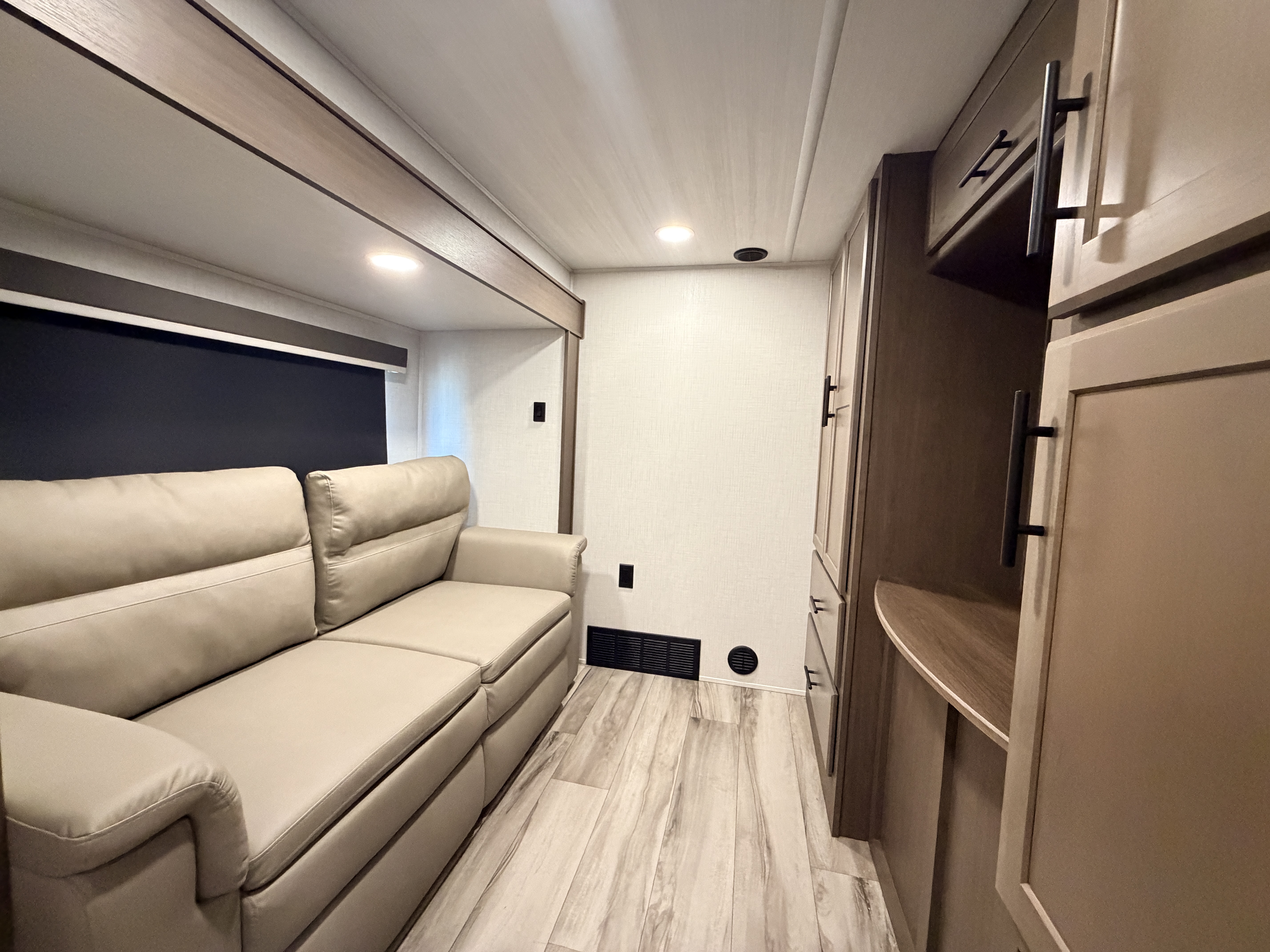 2027 Keystone Cougar 360MBI - Image 20