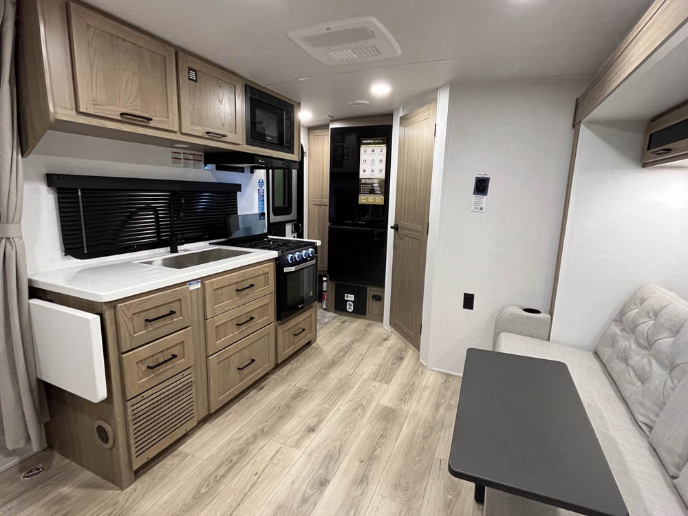 2027 Forest River Rockwood Mini Lite 2109S - Image 3