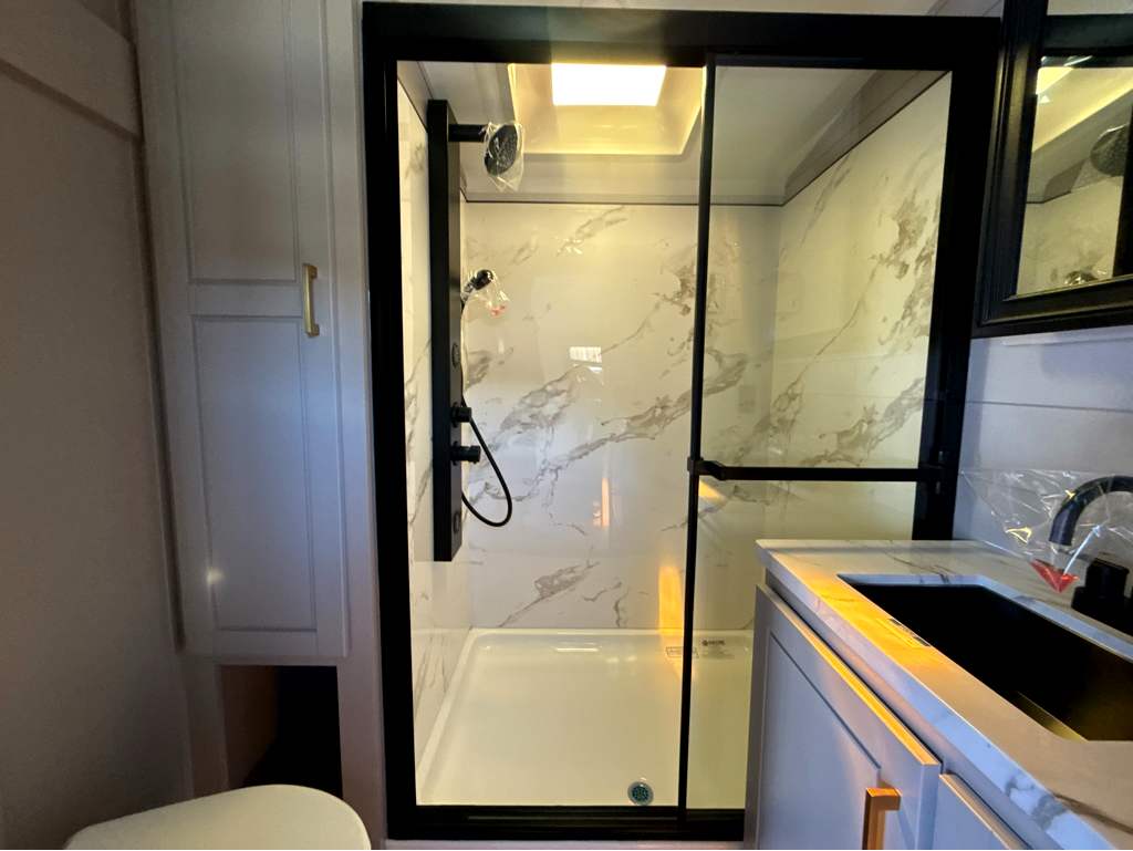 2027 JAYCO NORTH POINT 375TBDB - Image 22