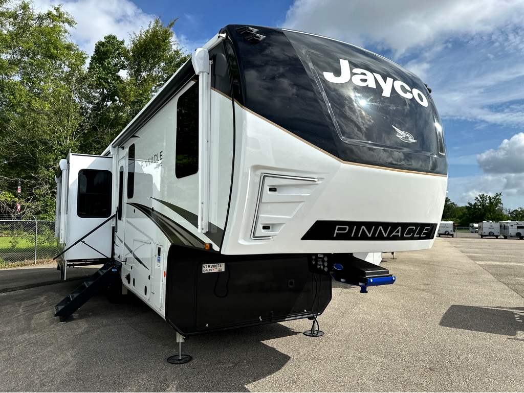 2027 JAYCO PINNACLE 32RLTS - Image 1