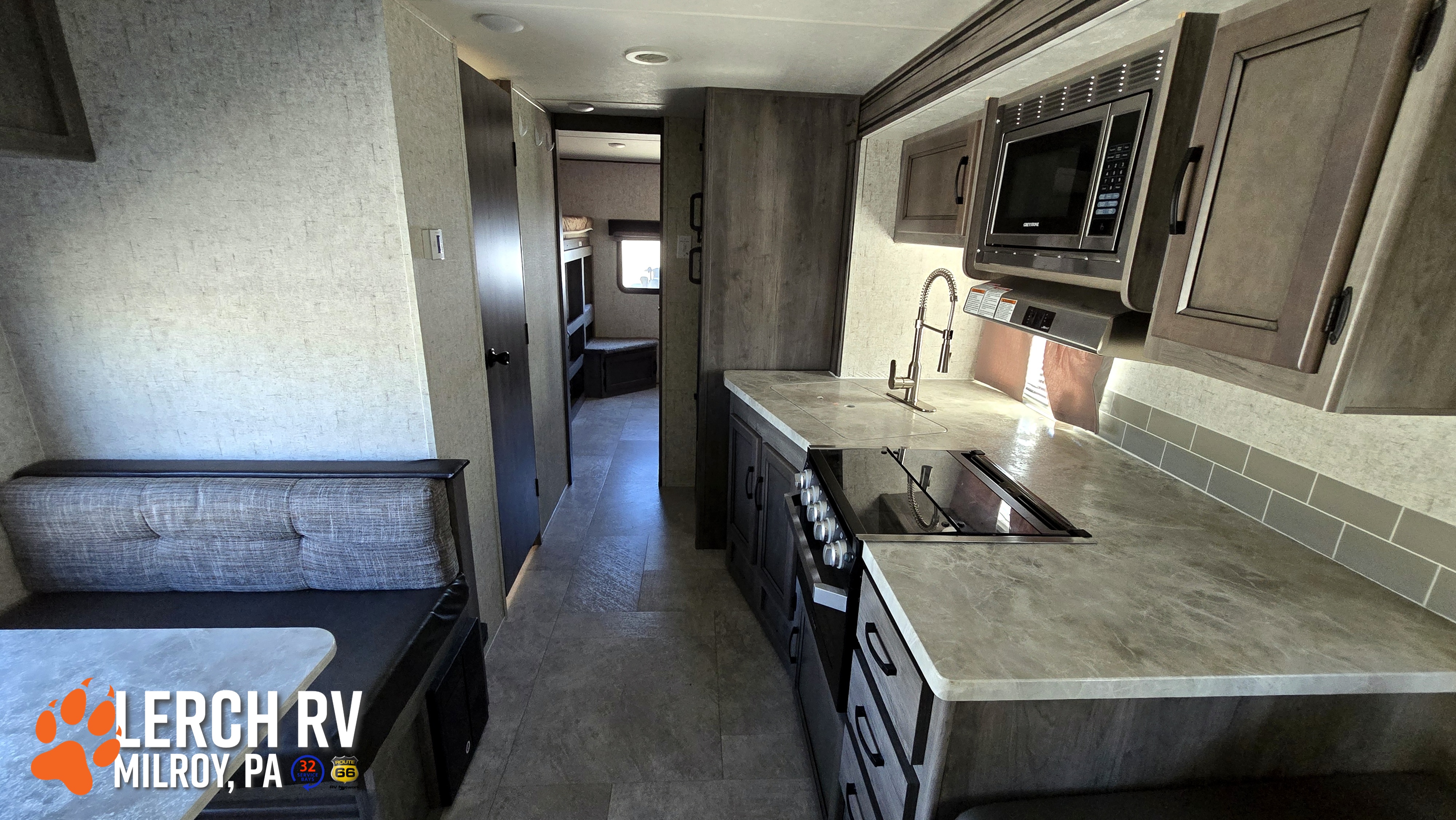 2019 FOREST RIVER APEX 300BHS - Image 15