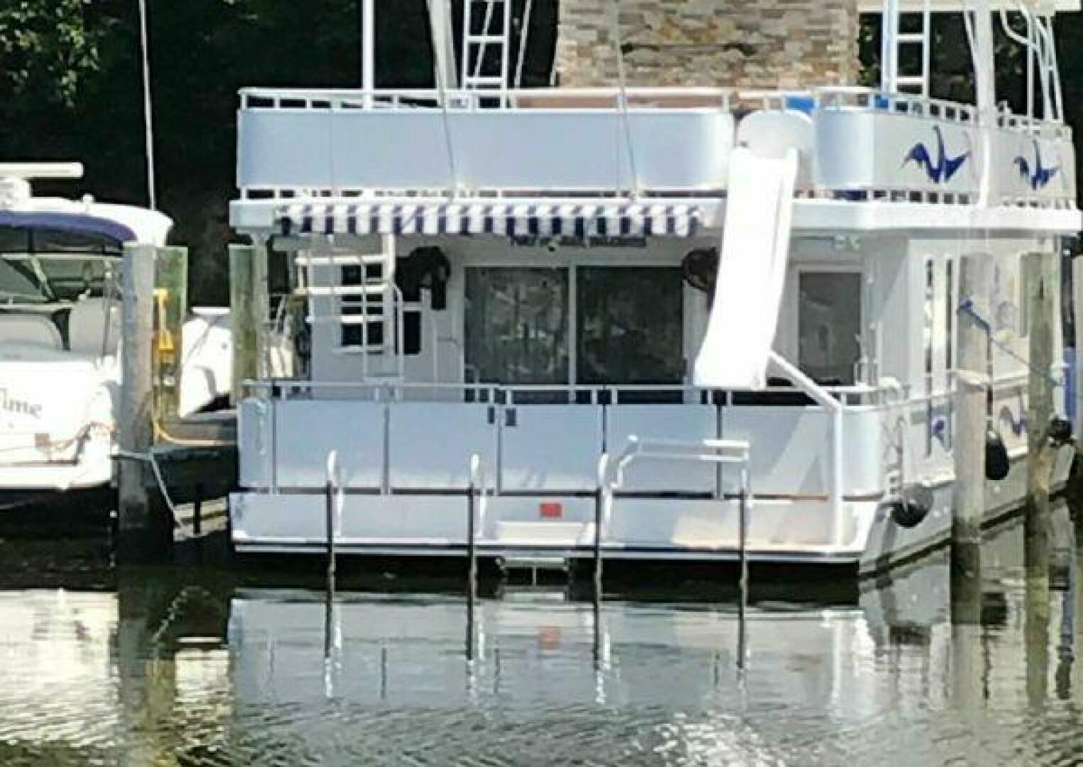 2017 Sumerset Houseboat - Image 155