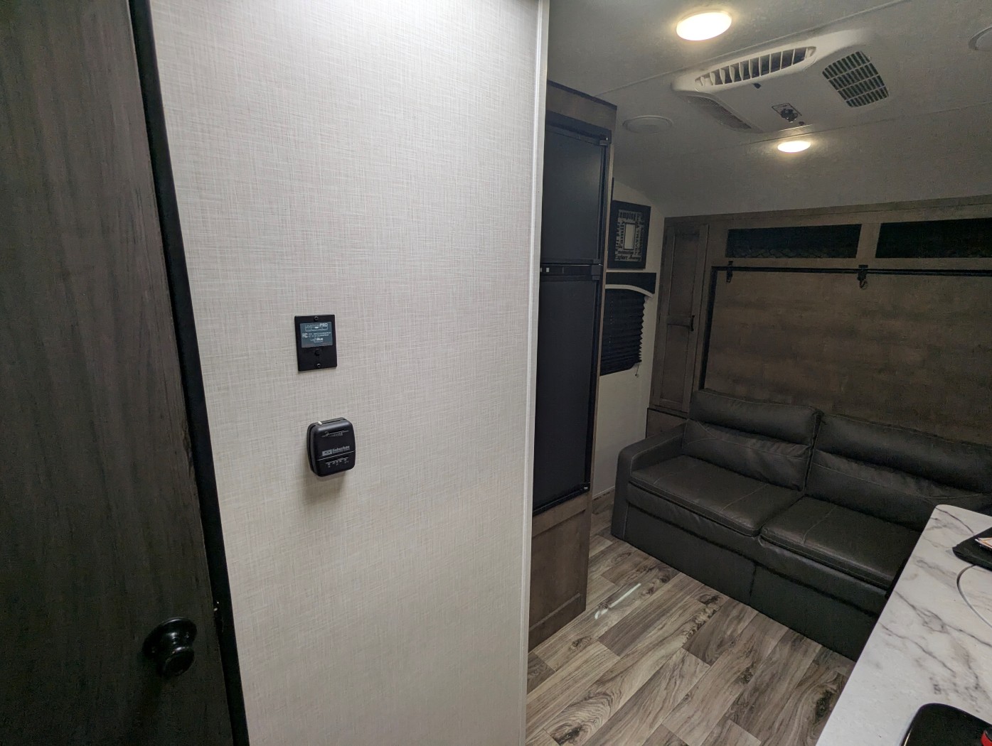 2023 Venture RV Sonic Lite 150VRK - Image 8