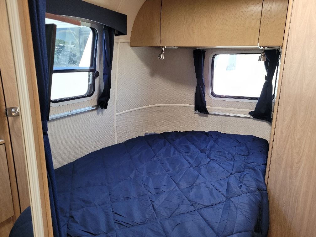 2006 Airstream Safari 25SS - Image 13