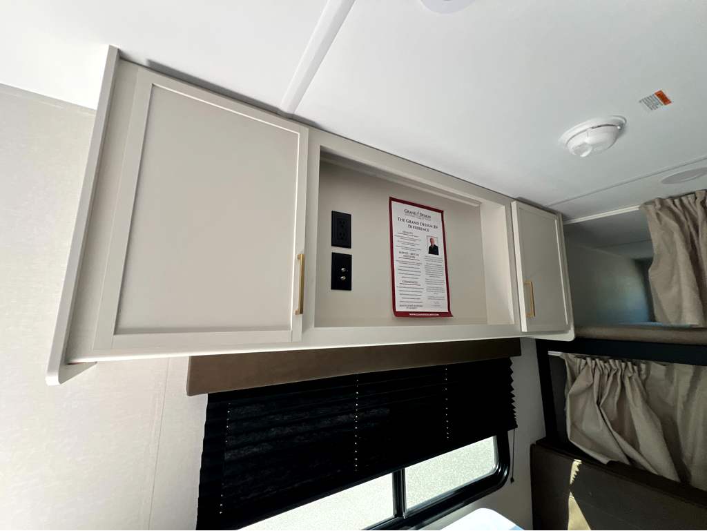 2027 GRAND DESIGN TRANSCEND 24BHX - Image 9